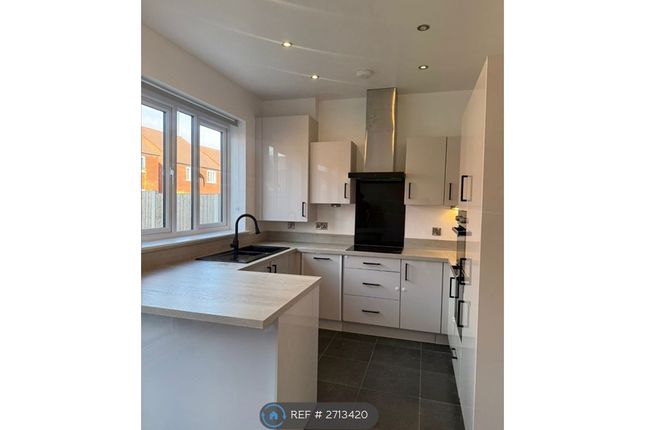 Redwing Road, Sandbach photo 2