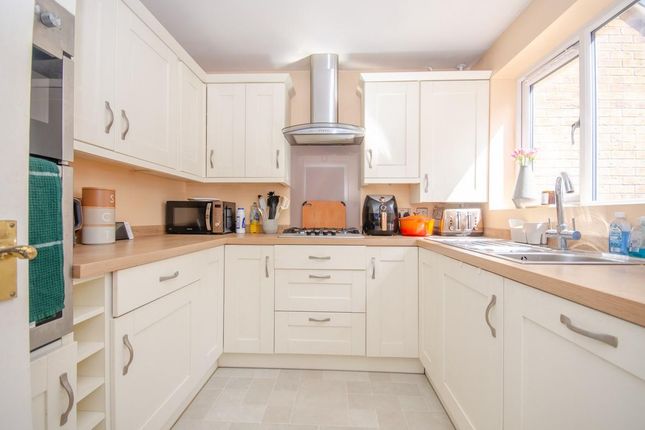 84, Elizabeth Way, Mangotsfield photo 3