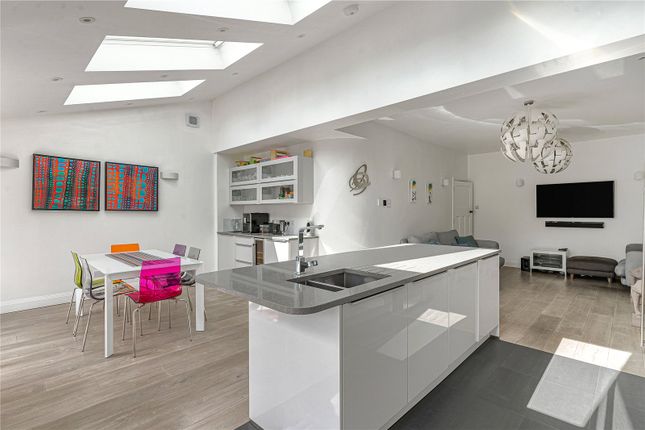 7, Chester Gardens, London photo 4