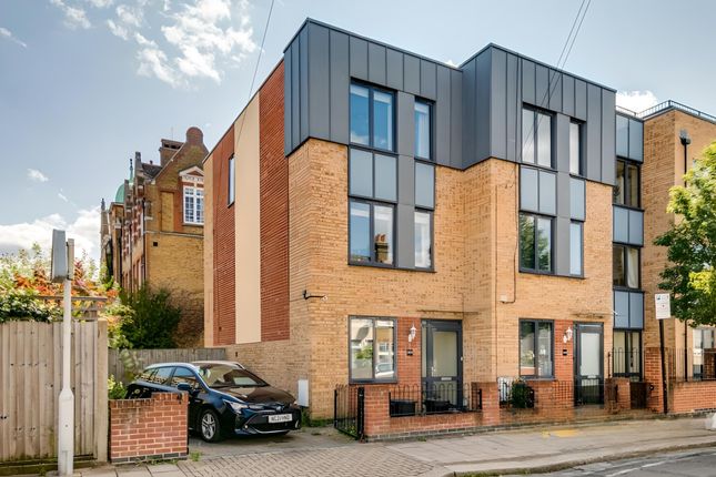 Thumbnail Terraced house to rent in Fishponds Road, Tooting Broadway, London