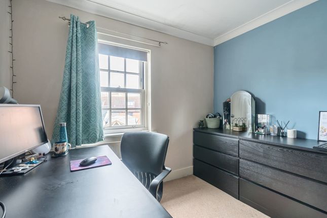 Flat for sale in Coopers Lane, Abingdon