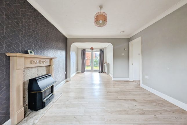 52, Laxton Way, Bath, Bath & North East Somerset photo 2