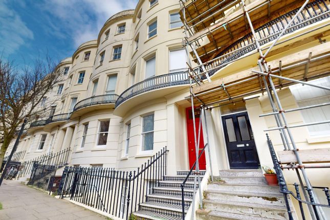 Thumbnail Flat to rent in Brunswick Place, Hove