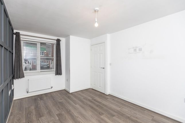 121, Sycamore Drive, Castleford photo 4