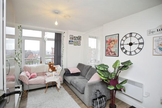 Apartment 12, Langtree House, Woodside Park, Rugby photo 3