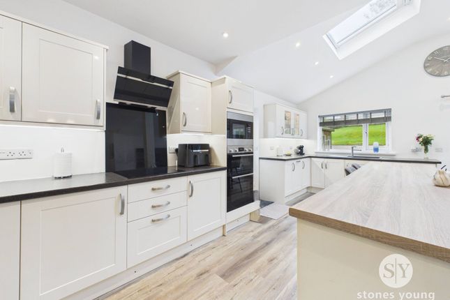 57 St. Marys Drive, Blackburn photo 4