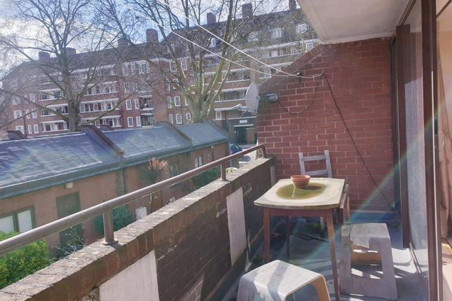 Oakshott Court, London photo 4