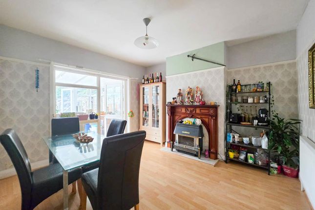 10, Hampton Gardens, Southend-On-Sea photo 5