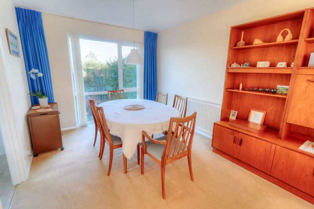 5 New Road, High Wycombe photo 3