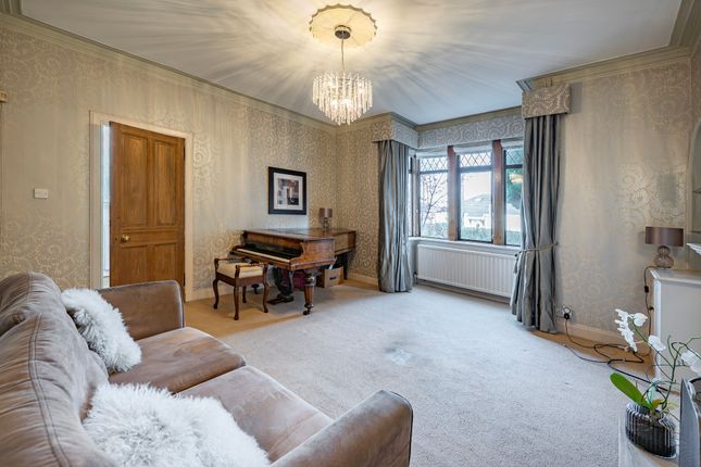 99 Dukes Road, Burnside, Glasgow photo 4