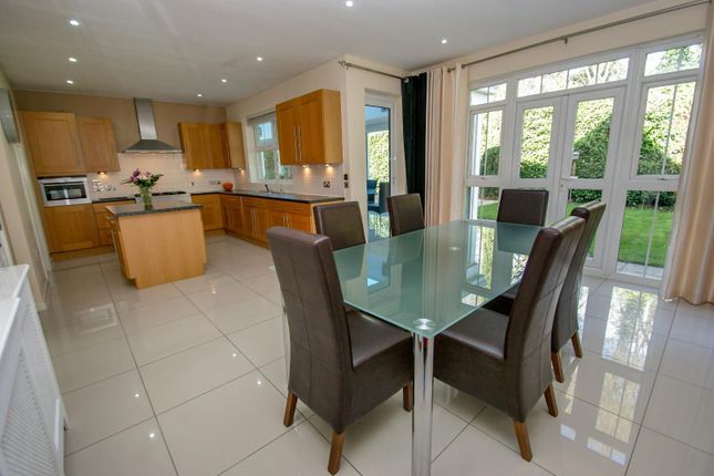 8, Brook Farm Close, Bishop's Stortford photo 3