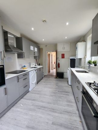 141, Elmstead Avenue, Wembley photo 4