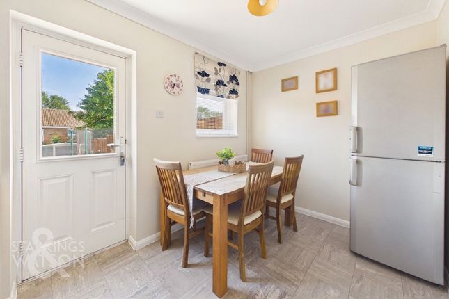 138 Jex Road, Norwich photo 4