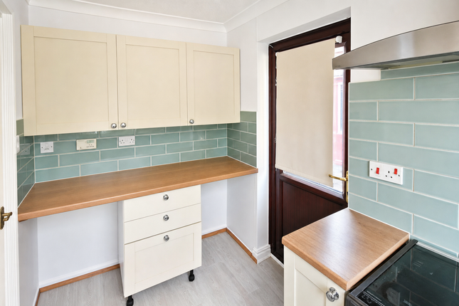 6, Mountbatten Close, Shifnal photo 5