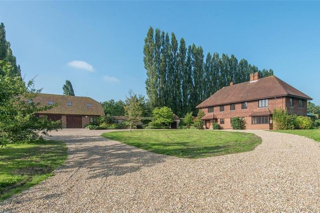 Thumbnail Detached house to rent in Teston Road, Offham, West Malling