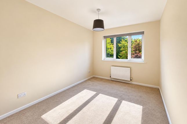 Flat 7, MacMillan House, Basing Road, BANSTEAD photo 4