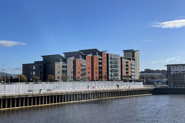 1-bed flat on Flat 88, Altamar, Swansea, £140,000