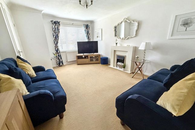 30, McNulty Court, Cramlington photo 2