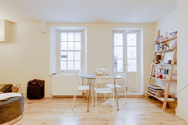 Amwell Street (38).Jpg