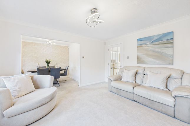 10 Cypress Way, Glasgow photo 3