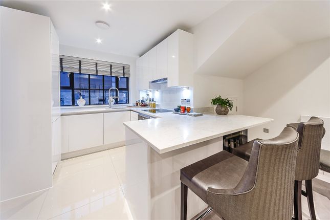 Cambridge Penthouse,, Palace Wharf, Hammersmith photo 2