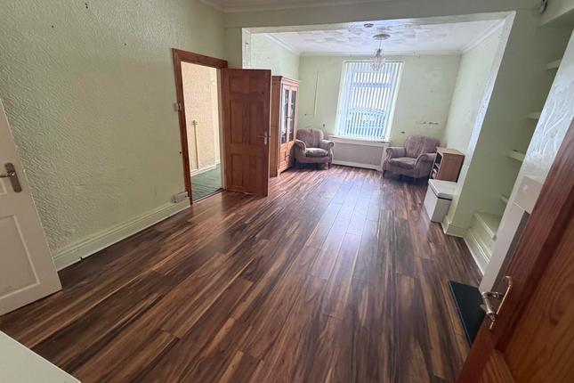 34, Harold Street, Ammanford photo 4
