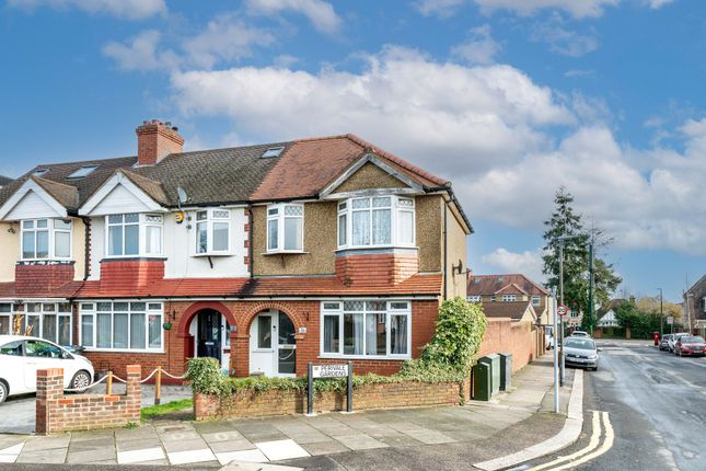 Thumbnail End terrace house to rent in Perivale Gardens, Watford