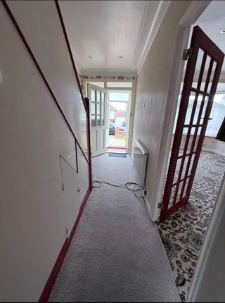 Grosvenor Drive, Hornchurch photo 3