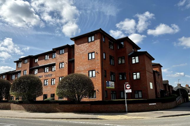 Thumbnail Flat for sale in Ashby Road, Hinckley