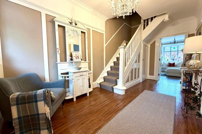 4 Everard Road, Southport photo 2