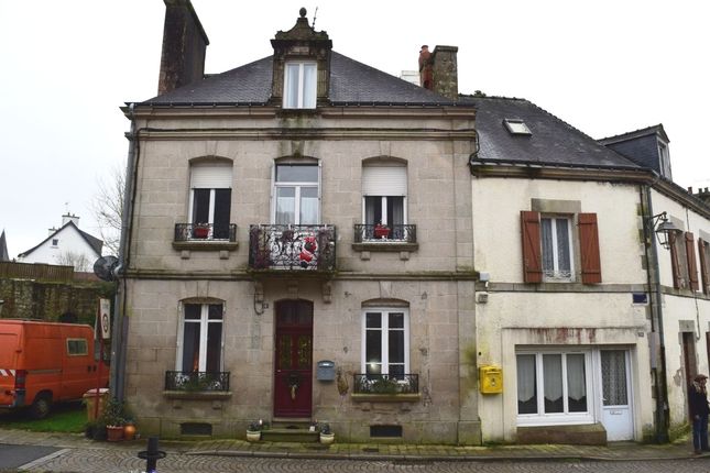 End terrace house for sale in 56160 Guémené-Sur-Scorff, Morbihan, Brittany, France