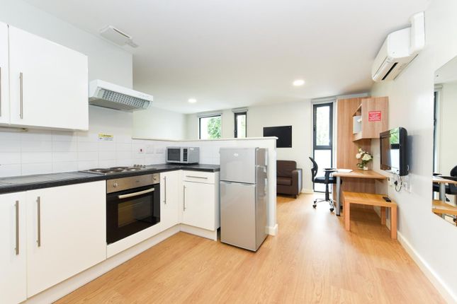 S1, Eastern Blvd, Leicester photo 4
