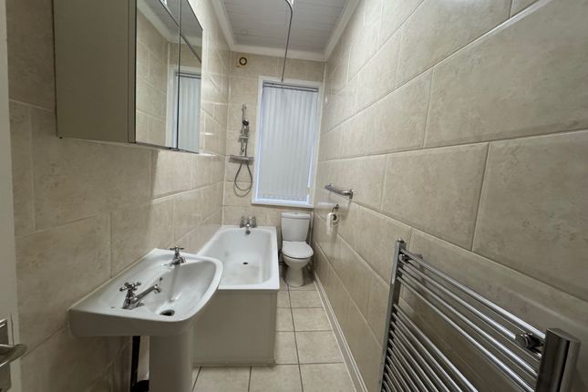 REGINALD STREET, BRADFORD photo 2