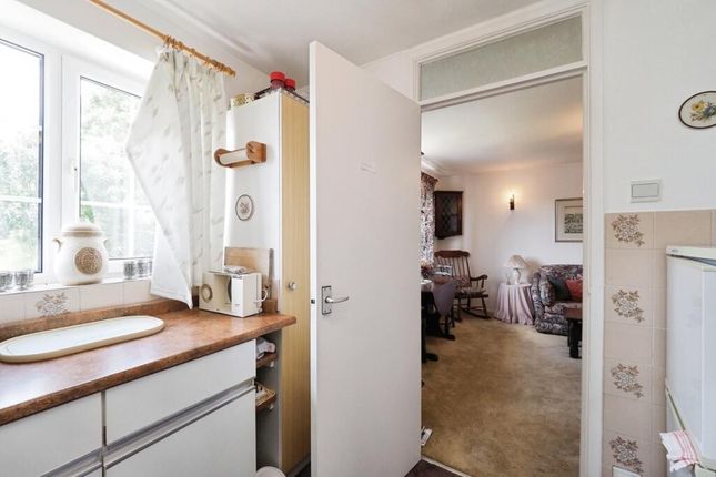 5, Mayfield Road, BURTON-ON-TRENT photo 3