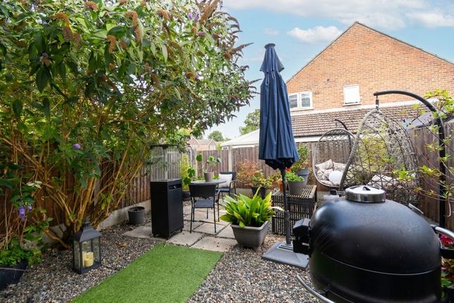 26 Preston Avenue, Manchester photo 4