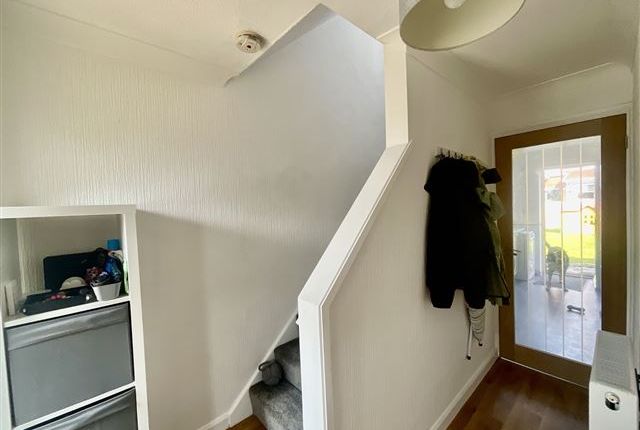 1, Wentworth Avenue Aston, Sheffield photo 2