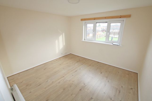 32, York Close, Accrington photo 4