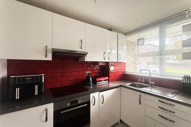 6, River Park Gardens, Bromley photo 2