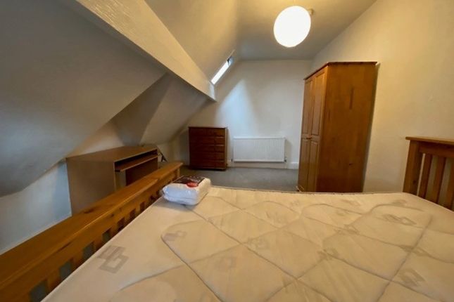 5 Malvern Grove, Manchester photo 3
