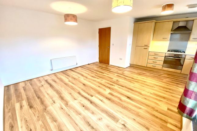 71, Mereside, Huddersfield photo 5