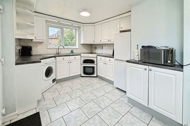 7 The Butts, Stoke-On-Trent photo 4