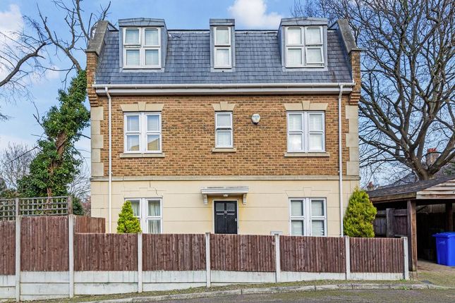 Thumbnail Detached house to rent in Streamline Mews, Underhill Road, London
