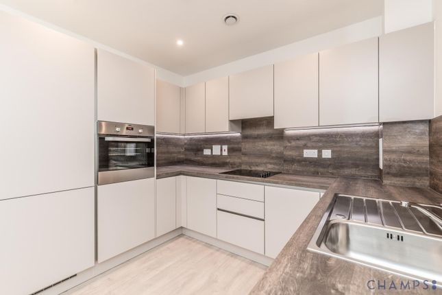 Flat to rent in Peregrine Apartments, Hendon