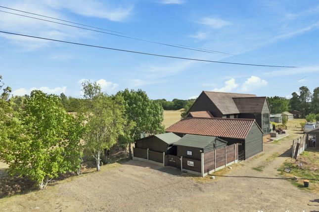 The Barn, Moynes Farm,, Southminster Road, Southminster photo 2