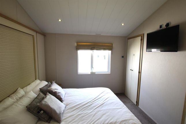 Willerby Everleigh, Tarka Holiday Park, Braunton Road, Barnstaple photo 5