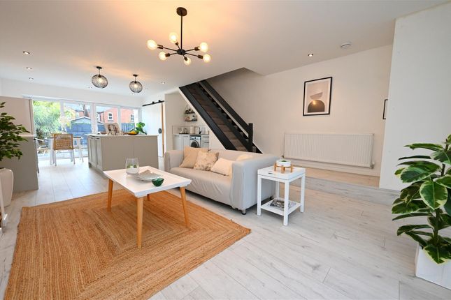3-bed other on 20, Oak Close, Birmingham, £350,000