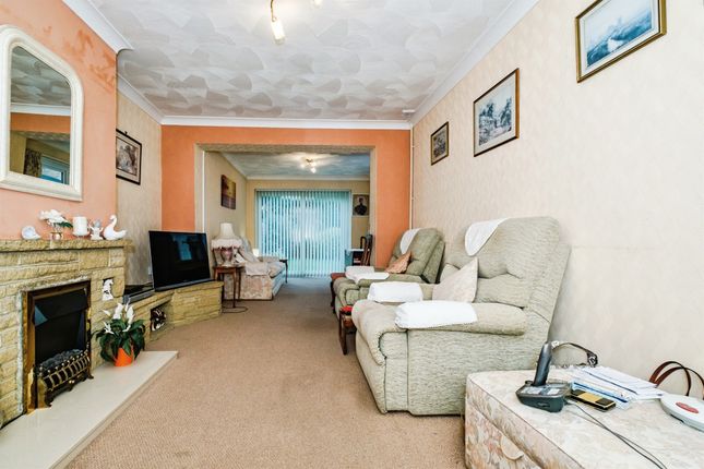 33, Muirfield Road, Worthing photo 3
