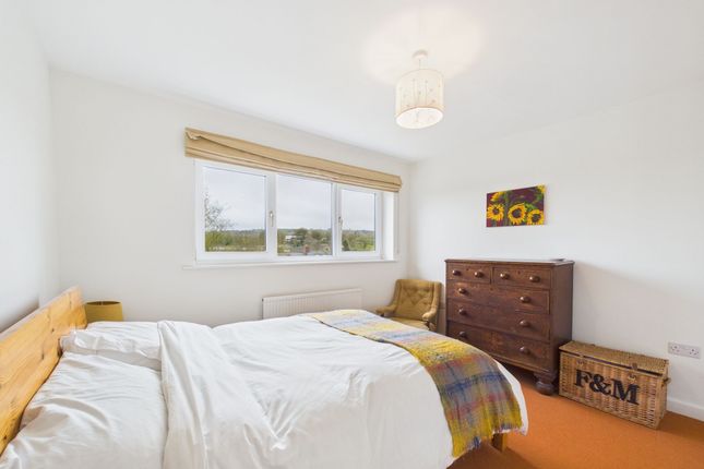 14 Oakerthorpe Road, Matlock photo 3