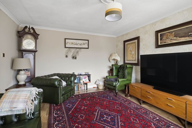 92, Carseview, Clackmannanshire photo 3