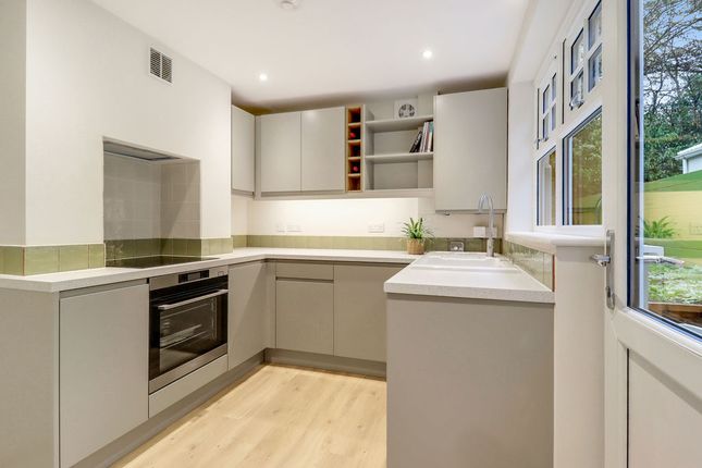 Beech Hill Road, Sunningdale photo 3